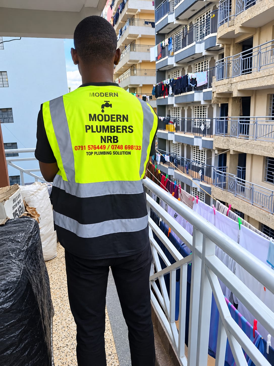 Moder Plumbers team at work